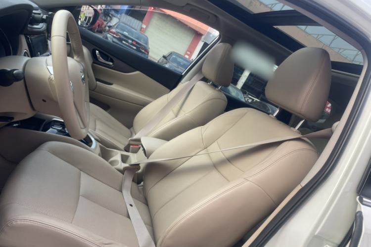 Used Nissan X-Trail 2015 2.0L CVT Comfort MAX Edition 2WD
