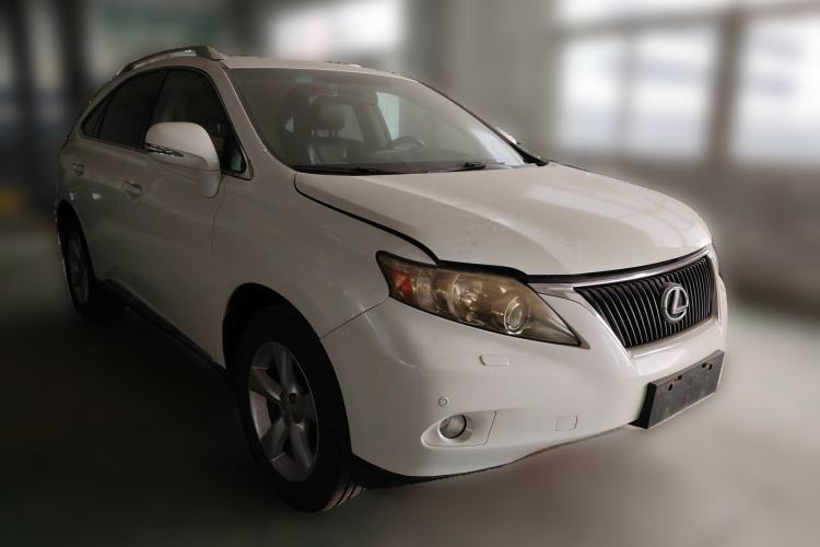 Used Lexus RX Classic 2011 270 Luxury Edition Front Right 45 Deg