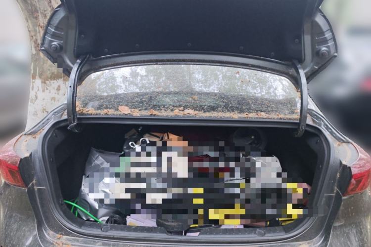 Used CHANGAN Eado 2020 PLUS Blue Whale NE 1.4T GDI DCT Fēngshàng Trim Trunk