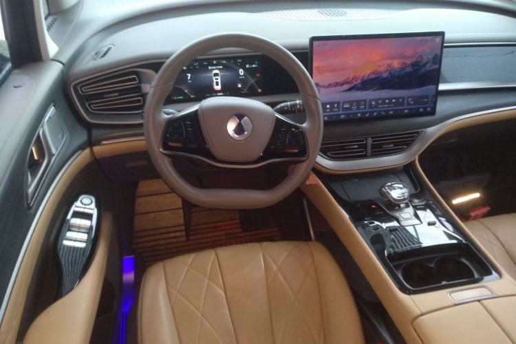 Used Denza D9 2022 DM-i 970 Four-Wheel Drive Flagship Model