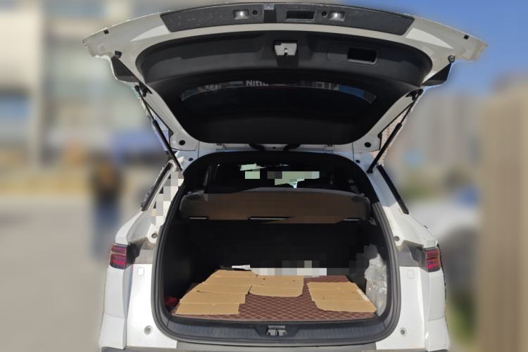 Used BYD Song Pro New Energy 2024 HONOR Edition DM-i 71KM Navigation Model Trunk