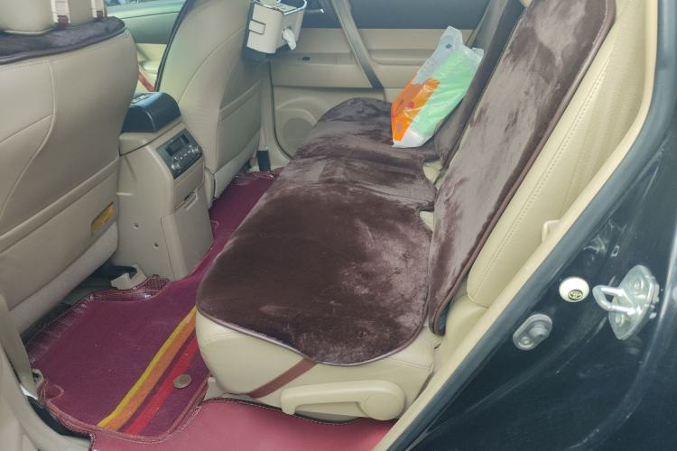 Used Toyota Highlander 2009 2.7L Two-Wheel Drive 7-Seater Luxury Edition
