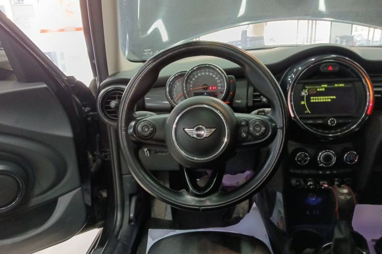 Used MINI 2016 1.5T COOPER Five-Door Edition
