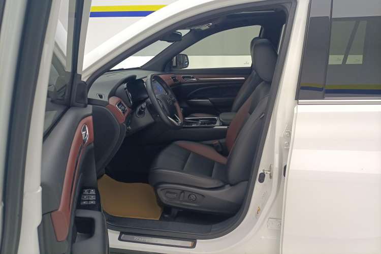 Used GAC Trumpchi GS8 2020 GS8S 390T Two-Wheel-Drive Luxury Edition