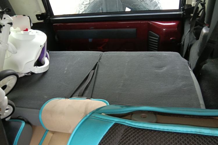 Used Jeep Wrangler 2008 3.8L Sahara two-door model Left Rear Seat