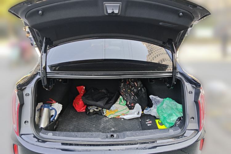 Used Hongqi E-QM5 2023 Base Travel Edition Trunk