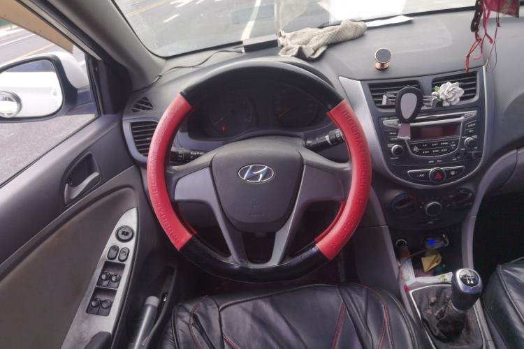 Used Hyundai Verna (older generation) 2016 1.4L Manual Smart GLS Trim
