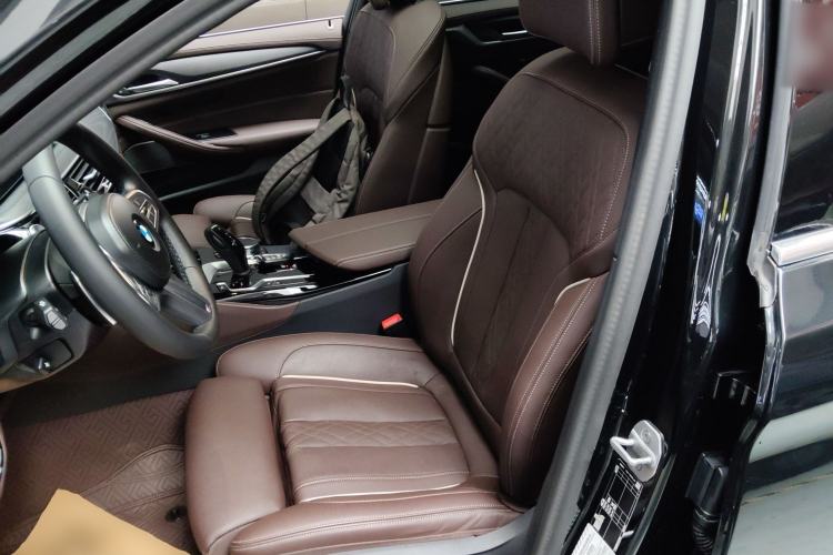 Used BMW 5 Series 2023 530Li Luxury Edition M Sport Package
