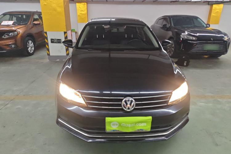 Used Volkswagen Sagitar 2017 1.6L Automatic Comfort Model
