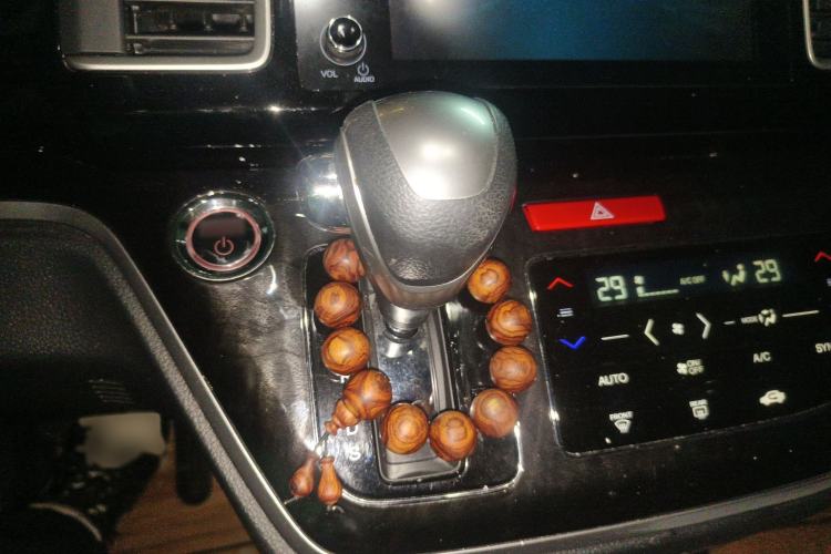 Used Honda Elysion 2019 2.0L Hybrid Luxury Edition
