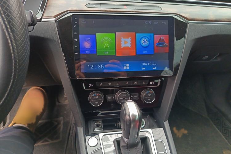 Used Volkswagen Magotan 2018 330TSI DSG Luxury Model Audio And AC Panel