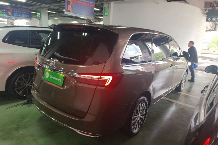 Used Buick GL8 2022 Land Business Class 652T Luxury Model
