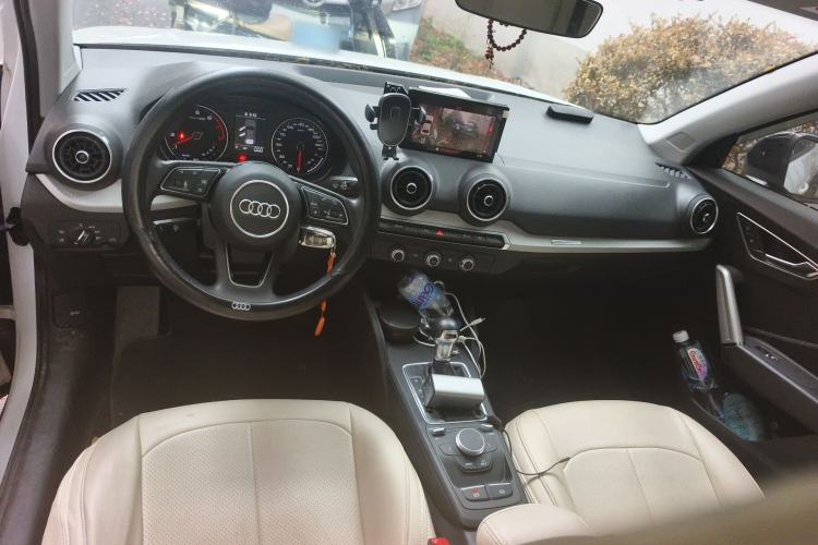 Used Audi Q2L 2020 35 TFSI Ambition Dynamic Edition Center Console
