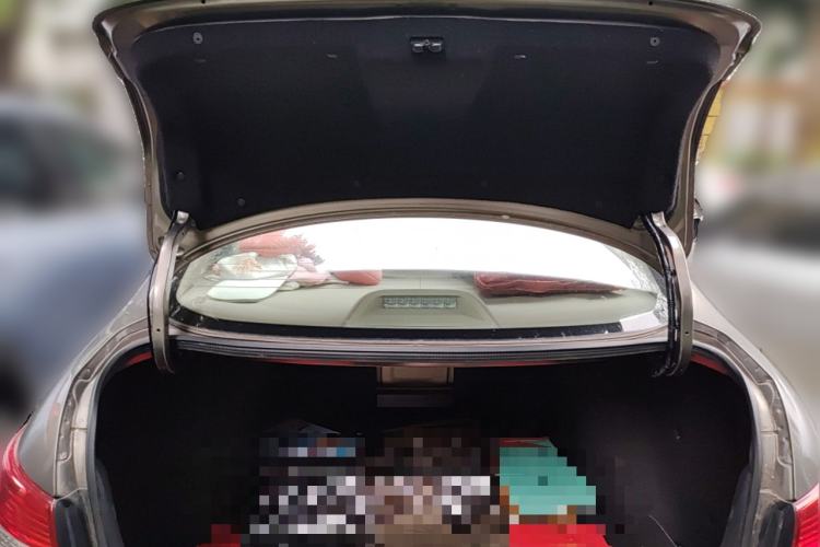 Used Nissan Sylphy 2012 Classic 1.6XE Automatic Comfort Edition Trunk