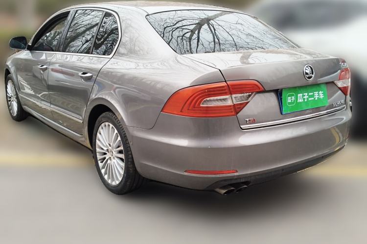 Used Skoda Superb 2013 1.8TSI Automatic Yashi Edition