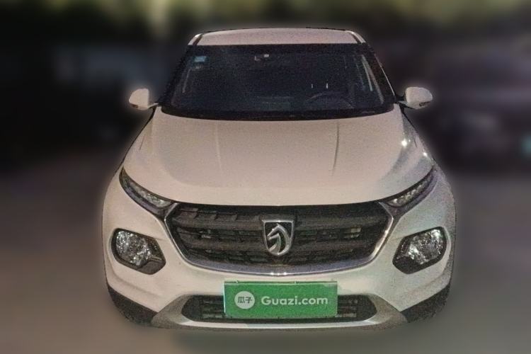 Used Baojun 510 2017 1.5L manual Comfort trim
