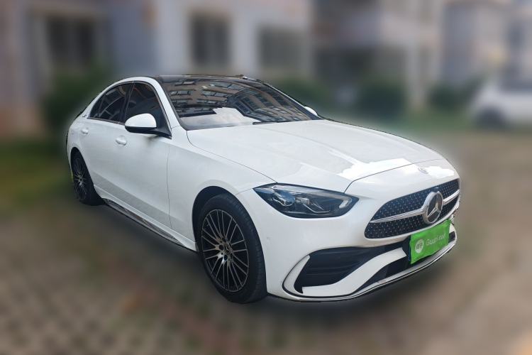 Used Mercedes-Benz C-Class 2022 Facelift C 260 L Front Right 45 Deg