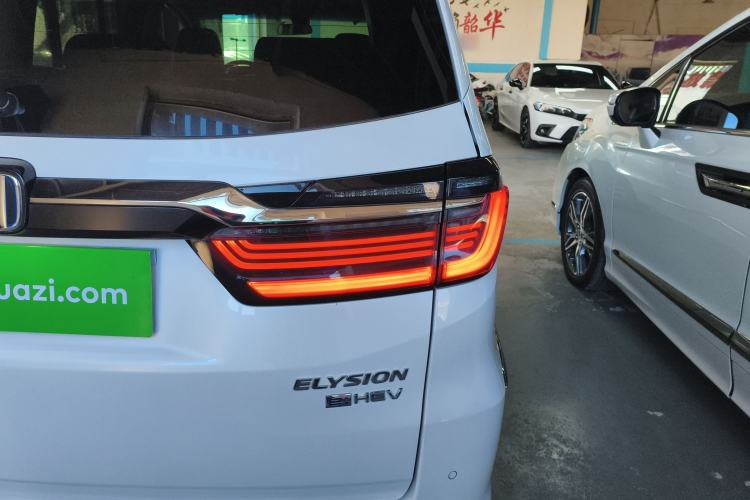Used Honda Elysion 2022 2.0L eHEV Luxury Edition
