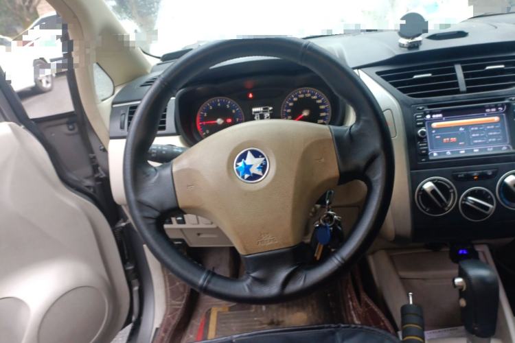 Used Venucia D50 2015 1.6L Automatic Fashion Edition