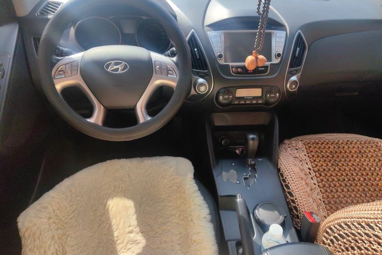 Used Hyundai ix35 2013 2.0L Automatic Two-Wheel Drive Smart GLS China IV Standard

