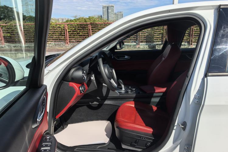 Used Alfa Romeo Giulia 2017 2.0T 200HP Elite Edition