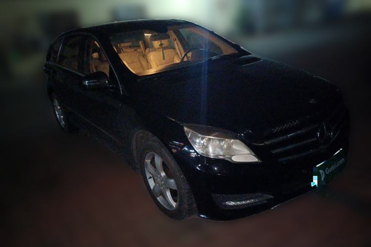 Used Mercedes-Benz R-Class 2014 R 400 4MATIC Business Model Front Right 45 Deg