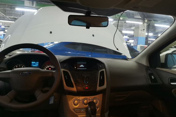 Used Ford Focus 2012 Sedan 1.6L Automatic Comfort Model
