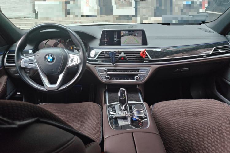 Used BMW 7 Series 2018 730Li Leading Model M Sport Package Center Console