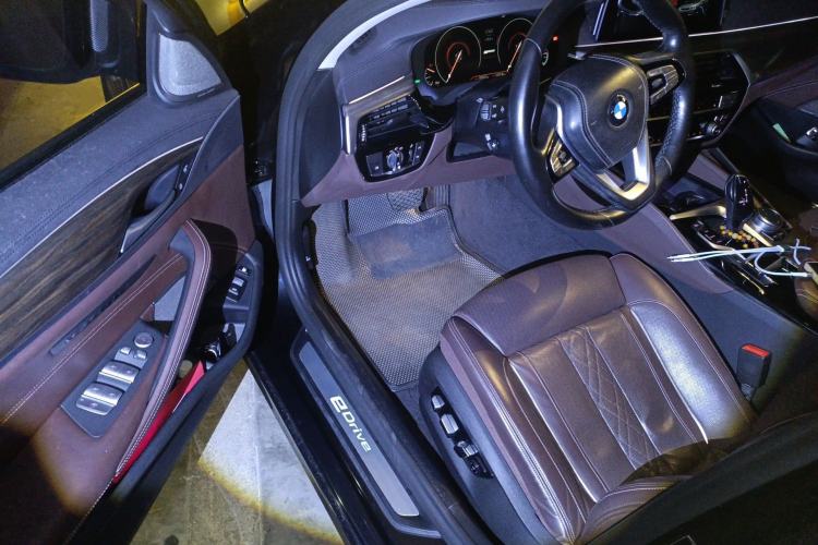 Used BMW 5 Series New Energy 2019 Updated 530Le Pioneer Edition Driver Seat