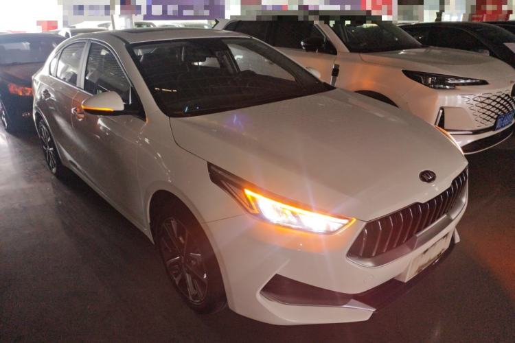 Used Kia K3 2021 1.5L CVT Youth Edition Front Right 45 Deg