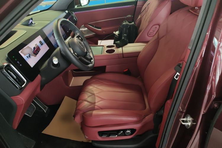 Used Hima AITO M8 2025 Extended-Range Ultra Version 53.4 kWh 5-Seater Edition