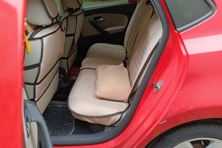 Used Volkswagen Polo 2011 1.6L Automatic ZhiShang Version Left Rear Seat