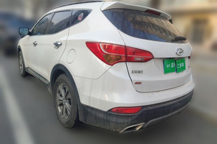 Used Hyundai Santa Fe 2013 2.4L Automatic 4x4 Smart Version
