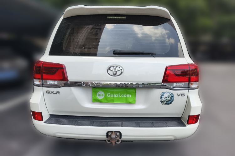 Used Toyota Land Cruiser 
