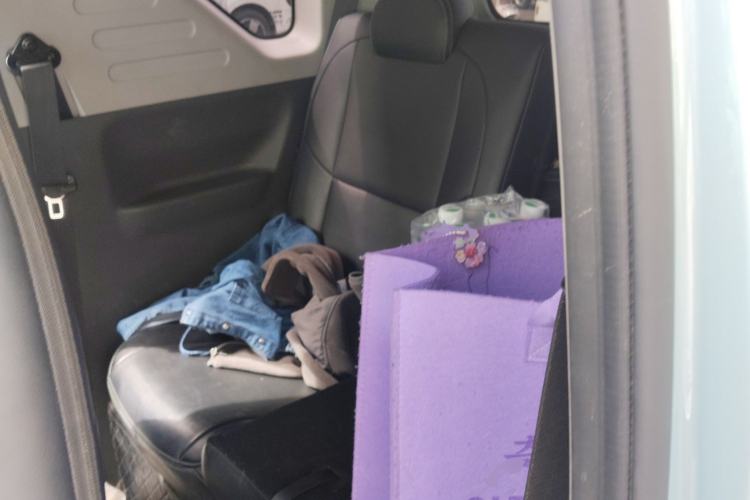 Used Geely Galaxy Panda 2023 Panda Mini 200km Endurance Bear Left Rear Seat