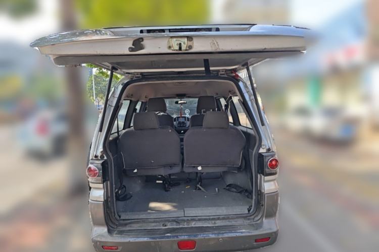 Used FORTHING Lingzhi 2013 M5 Q7 2.0L 7-Seater Long-Wheelbase Comfort Model
