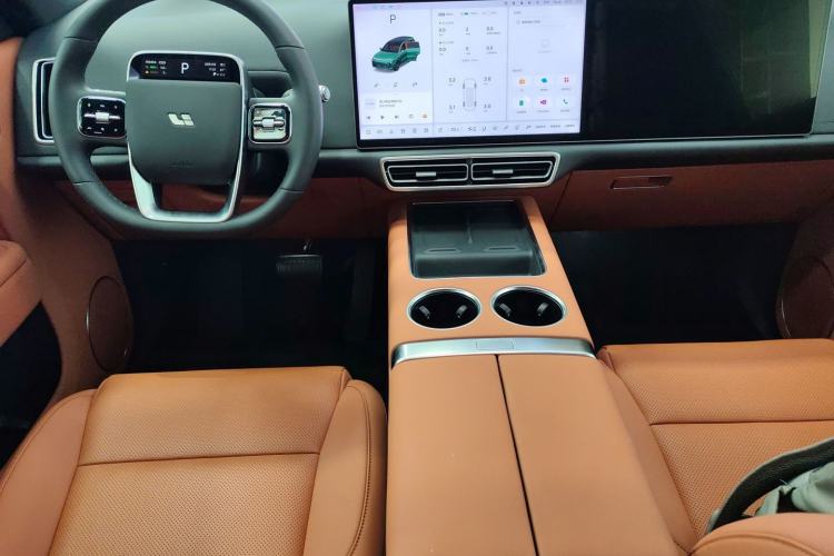 Used Li Auto L8 2025 Ultra Smart Refreshed Edition Center Console