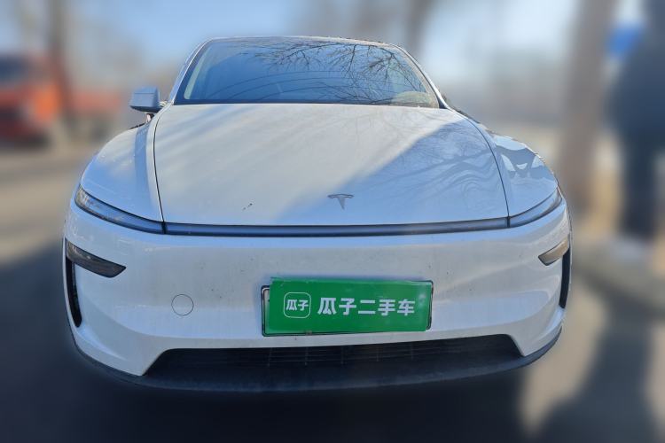 Used Tesla Model Y 2025 Rear-Wheel-Drive Version