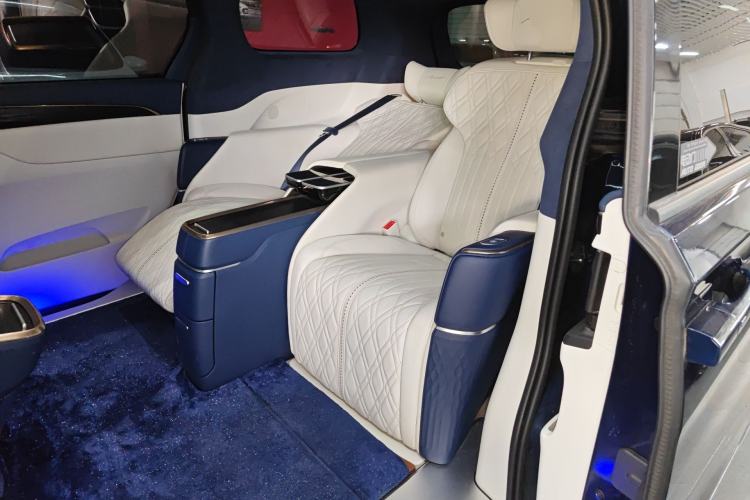 Used Buick GL8 2020 Avenir Avia Four-Seat Luxury Edition
