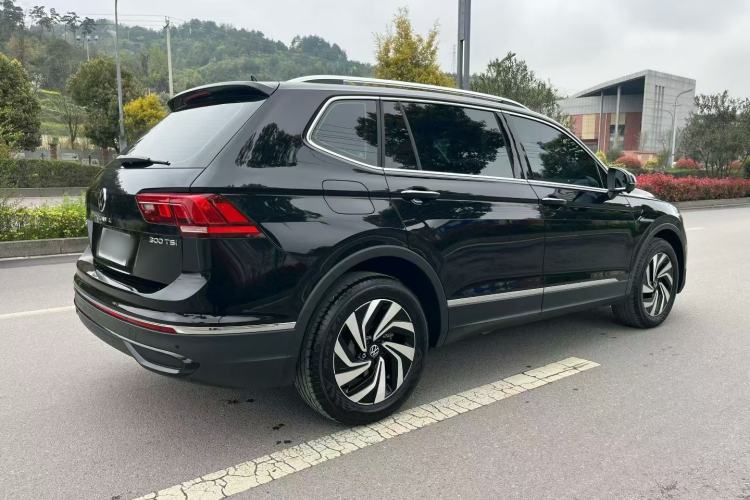 Used Volkswagen Tiguan L 2024 Outstanding Model 300TSI Automatic Two-Wheel Drive Longteng Edition Exterior 5