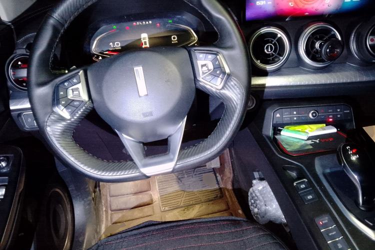 Used Wey VV5 2020 1.5T Two-Wheel Drive Smart Pioneer Steering Wheel