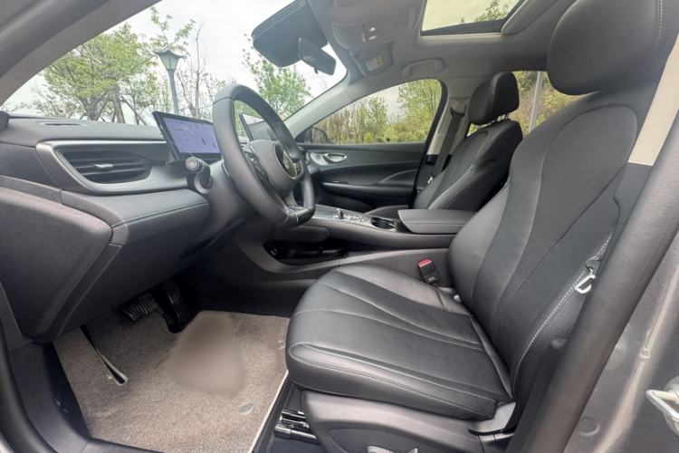 Used BYD Seal 05 DM-i 2025 DM-i Smart Drive 55KM Prestige Model Interior 4