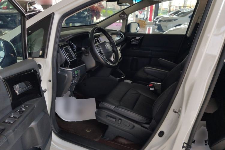 Used Honda Elysion 2019 2.0L Hybrid Luxury Edition Driver Seat