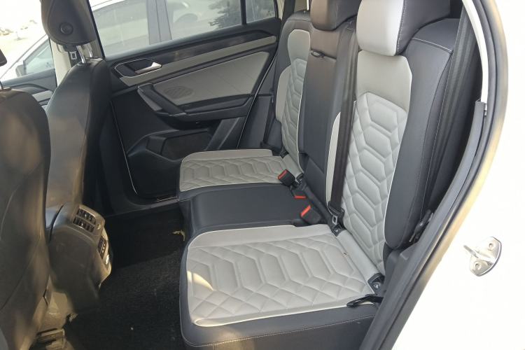 Used Volkswagen Tayron 2023 300TSI Two-Wheel-Drive Luxury Plus Advanced Edition
