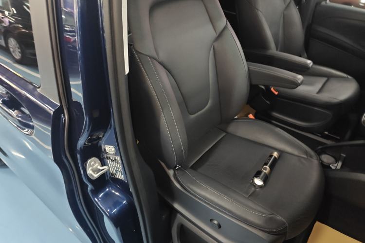 Used Mercedes-Benz V-Class 2018 V 260 Avantgarde Edition China V