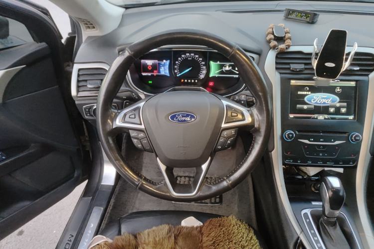 Used Ford Mondeo 2013 2.0L GTDi 200 Luxury Model
