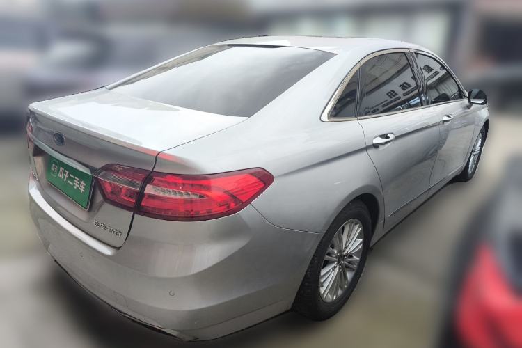 Used Ford Taurus 2015 EcoBoost 245 Fashion Edition Rear Right 45 Deg