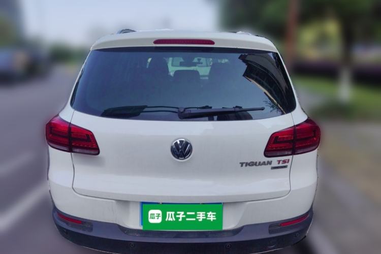 Used Volkswagen Tiguan 2015 2.0 TSI Automatic All-Wheel Drive Flagship Edition