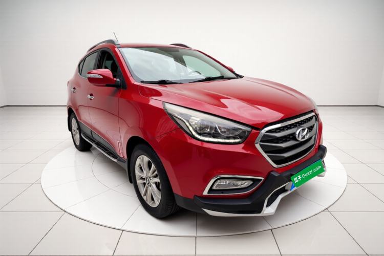 Used Hyundai ix35 2013 2.0L Automatic Two-Wheel Drive Smart GLS China IV Standard Exterior 2