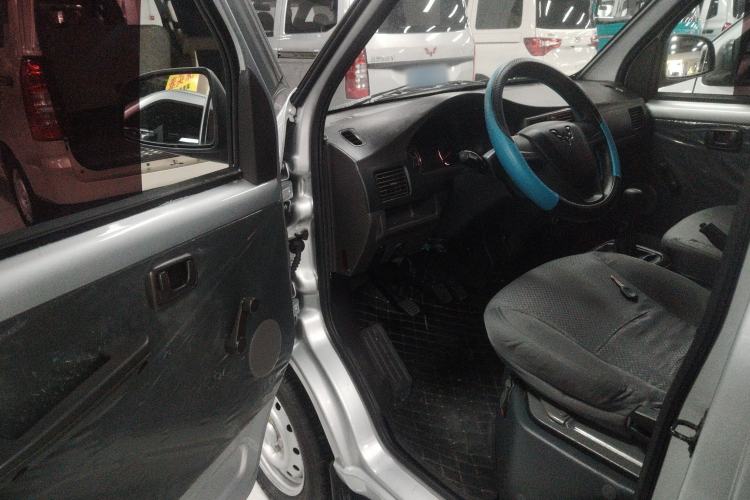 Used Wuling Rongguang 2021 1.5L Extended Basic Version L3C
